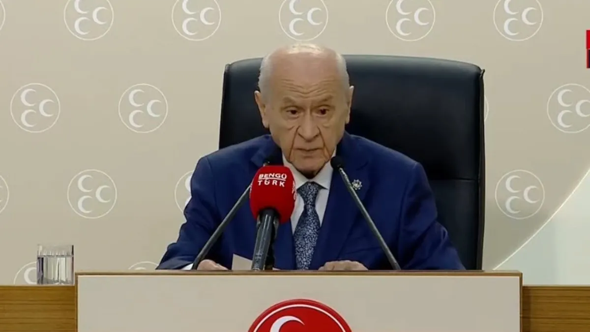 MHP Genel Başkanı Devlet Bahçeli'den Özgür Özel'e sert sözler: Bölücü ağız | Yunan'a Kıbrıs resti | Ekonomi mesajı | 154 kişi...