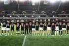 Süper Lig'in 18. haftasında Beşiktaş'tan alkışlanacak hareket! Oyuncular "Şehitler Ölmez Vatan Bölünmez" ve 12 şehidimizin isimlerinin yazdığı tişörtlerle ısınmaya çıktı
