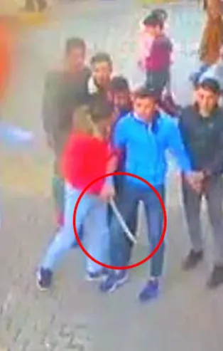 Adıyaman'da korku dolu anlar! Döner bıçağını kaptığı gibi...