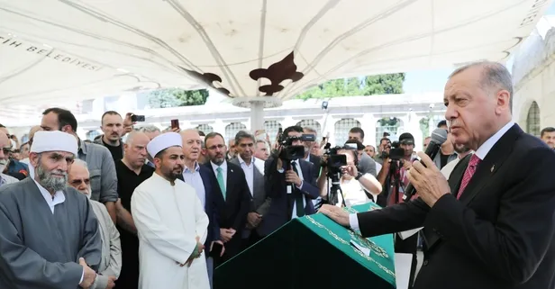 Başkan Erdoğan Yazar Rıdvan Kaya'nın babası Hacı Nimet Kaya'nın cenaze törenine katıldı