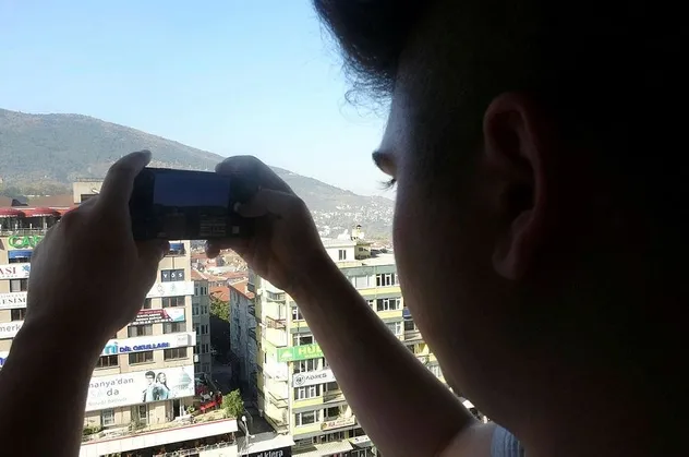 Bursa'da yaşayan lise öğrencisi Oğuz Akçay Apple'ın açığını buldu
