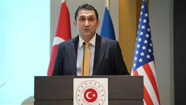 son-dakika-eski-abd-buyukelcisi-james-jeffreyden-dikkat-ceken-feto-aciklamasi-15-temmuz-ile-11-eylul-ayni-1658039615156.jpg SON DAKİKA: Eski ABD Büyükelçisi James Jeffrey'den dikkat çeken FETÖ açıklaması: 15 Temmuz ile 11 Eylül aynı-8