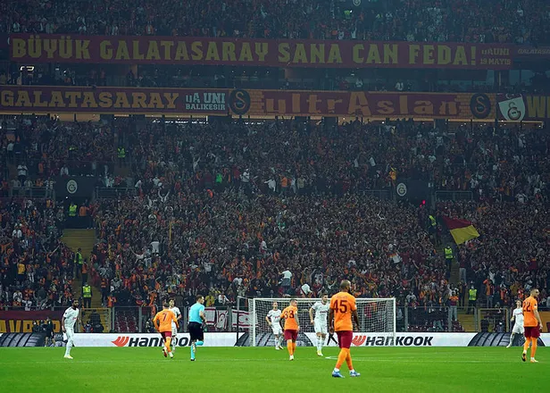 galatasaray-lokomotiv-moskova-maci-tekrarlanacak-mi-gs-lokomotiv-moskova-macinda-kural-hatasi-var-mi-1636297120206.jpg GS - Lokomotiv Moskova maçında kural hatası var mı? Galatasaray Lokomotiv Moskova maçı tekrarlanacak mı?-3