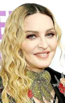 Madonna kargo şası!