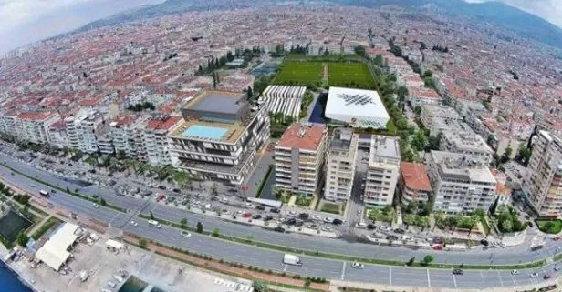 İzmir Karşıyaka’da 4 katlı bina mahkemeden satışta