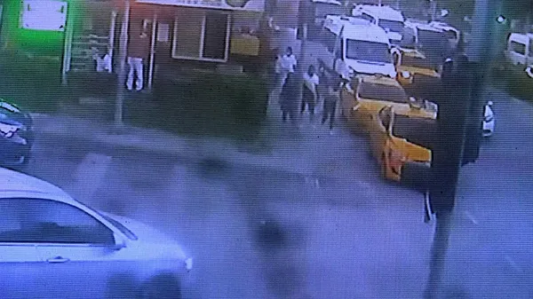 1598946443005.jpg Önce taciz sonra ateş etti! Genç kızlar dehşeti yaşadı-3