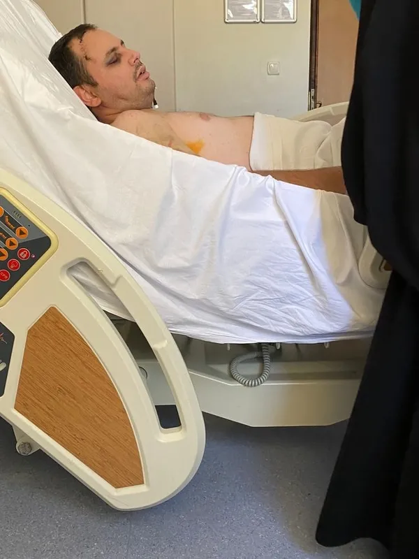 chpli-ibb-araci-guvenlik-gorevlisine-carpti-15-gunluk-yasam-savasi-sonrasi-6-bin-500-tl-ceza-yedi-1635793956453.jpg CHP'li İBB aracı güvenlik görevlisine çarptı! 15 günlük yaşam savaşı sonrası 6 bin 500 TL ceza yedi...-4