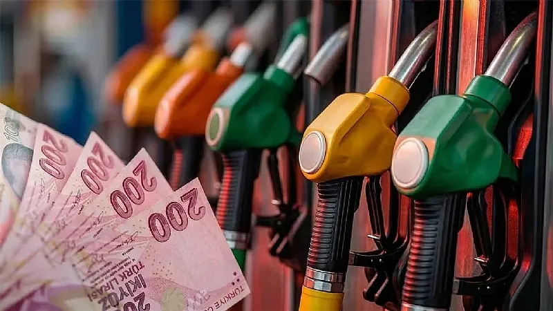 brent-petrol-dustu-motorine-indirim-gelecek-mi-brent-petrol-98-dolara-geriledi-motorinde-222-tl-indirim-beklen-1790954789857.jpg Brent petrol 98 dolara geriledi: Motorinde 2,22 TL indirim bekleniyor-4