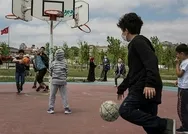 Bugün hangi yaş grubu sokağa çıkacak? Çocuklar bugün dışarı çıkabiliyor mu? 0-14 yaş çıkabilir mi?