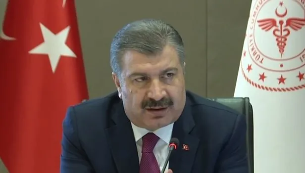 Sağlık Bakanı Fahrettin Koca'dan ''65 yaş üstüne sokağa çıkma izni'' açıklaması