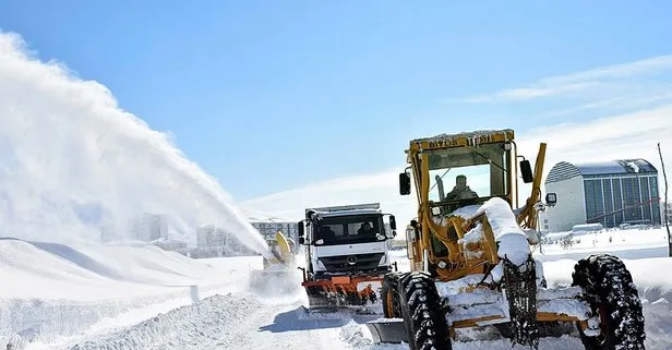 Bitlis’te kar kalınlığı 2 metreye ulaştı!