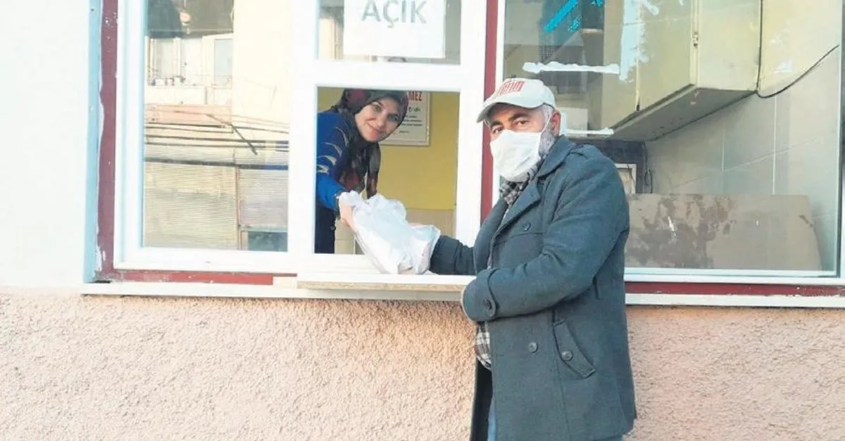 Kiziloren De Ramazan Pidesi Ucretsiz Dagitiliyor Takvim