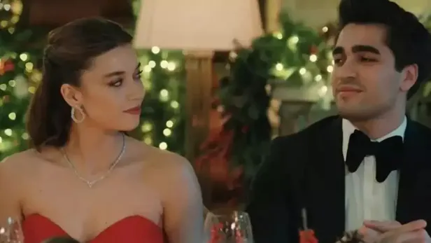 1692436985465.jpg 4 isme birden buraya kadar dediler! Yalı Çapkını'nda gözyaşını oluk oluk akıtacak başrol ayrılığı!-8