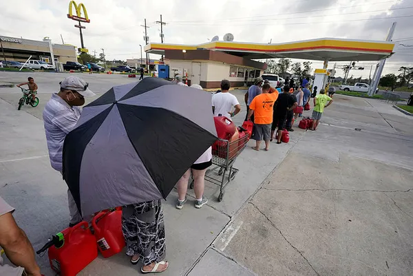 Son dakika: ABD'de Ida Kasırgası'nın şiddeti büyüyor! Stoklar tükendi, uzun kuyruklar oluştu...-7