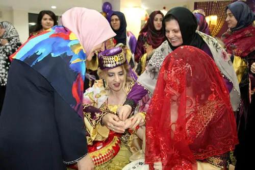 Erdoğan'ın 'düğün' çağrısına Oxfordlu Türk kızı ses verdi-1