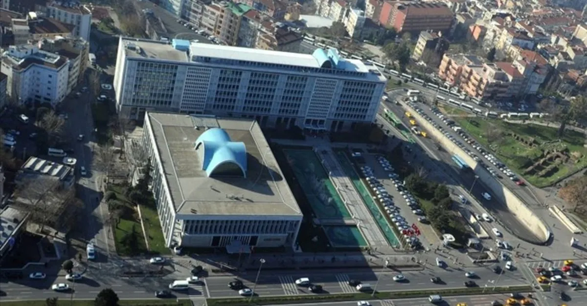 Ibb Den Bir Adrese Teslim Ihale Daha Vakifbank In Kazandigi Ihaleyi Iptal Edip Koc A Ait Olan Yapi Kredi Ye Teslim Etti Takvim