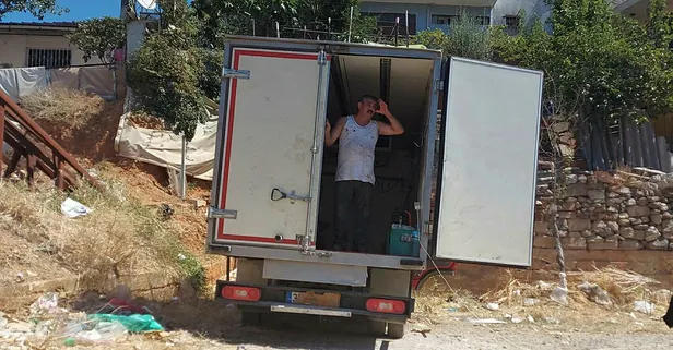 İzmir’de şoke eden manzara! Kamyonet kasasında kestiler