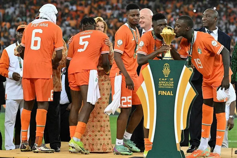 Afrika Kupası'nda Fildişi Nijerya'yı mağlup edip kupaya uzandı. Pepe sevinirken Onuachu üzüldü