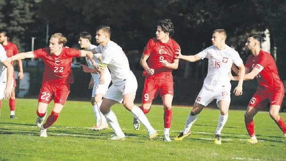 brezilya-basini-galataarayin-gustavo-cuellar-ile-yakindan-ilgilendigini-iddia-etti-spor-haberleri-1669078489212.jpeg Brezilya basını, Galatasaray'ın Gustavo Cuellar ile yakından ilgilendiğini iddia etti | Spor haberleri-3