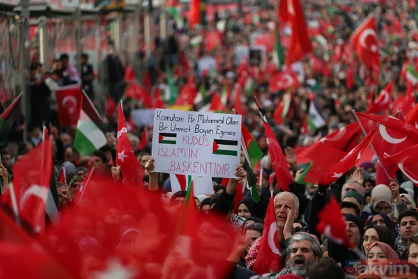 Galata'dan şehitlerimiz ve Filistin için dünyaya haykırış... İsimleri tek tek okundu | Tarihi günden tarihi kareler! - 47