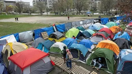 Kanada’daki McGill Üniversitesi öğrencileri Filistin’e destek kamp yerleşkesine çadır kurdu! Üniversiteden skandal girişim