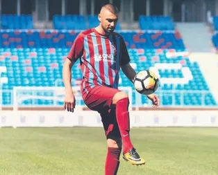 Kral imzayı attı sıra Serdar’da