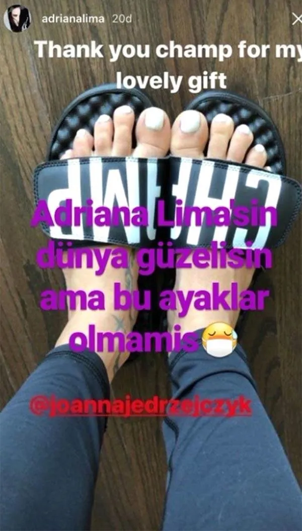 Adriana Lima'nın ayakları olay oldu-3