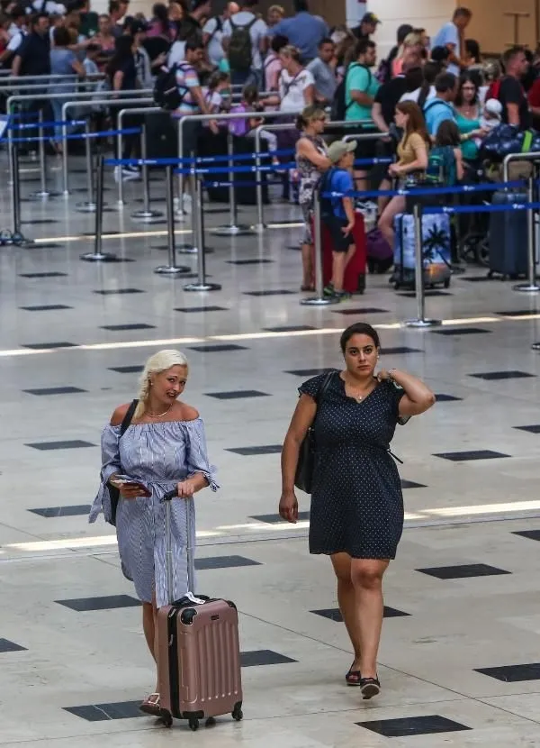 Vali sosyal medyadan açıkladı: Antalya turist sayısında tüm zamanların rekorunu kırdı!-2