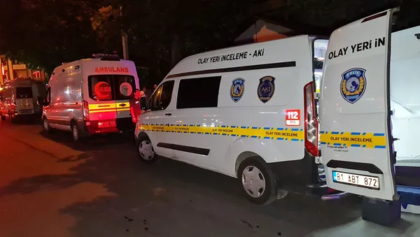 duzcede-yasli-adam-tavuk-donerin-nefes-borusuna-kacmasi-sonucu-hayatini-kaybetti-1661236934456.jpg Düzce'de yaşlı adam tavuk dönerin nefes borusuna kaçması sonucu hayatını kaybetti-6