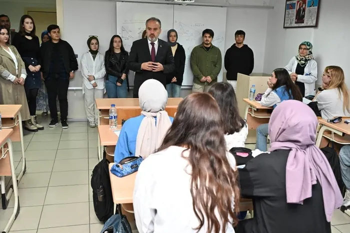 universite-yolunda-buyuksehir-yaninizda-1697551696875.jpeg Üniversite yolunda Büyükşehir yanınızda-4