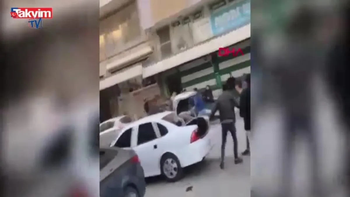 Şanlıurfa’da yol ortasında kavga kamerada