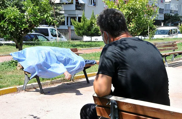 1630838272235.jpg Babaya son bakış! Antalya'da yürek burkan olay-3