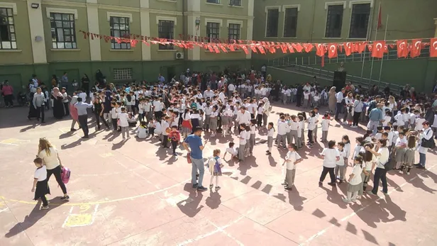 İstanbul'daki şiddetli deprem sonrası AFAD ve Kızılay başkanları uyardı-3