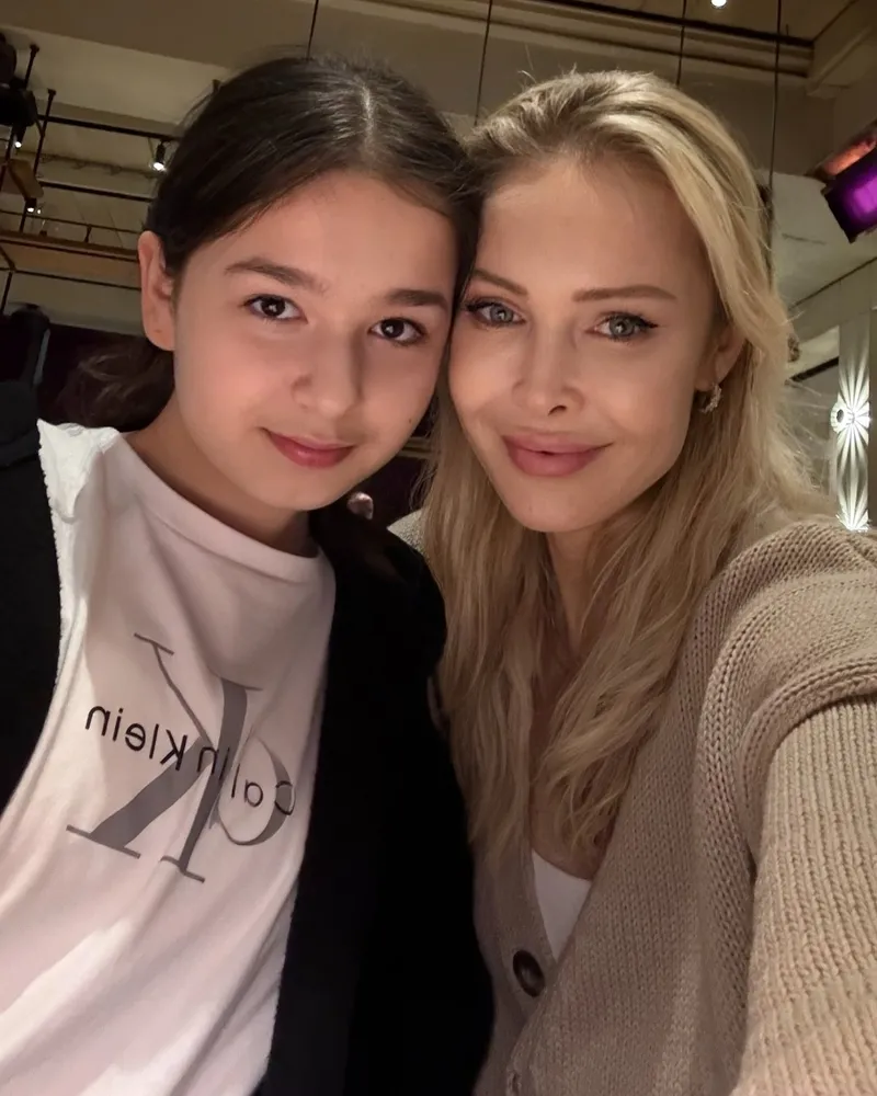 aysegul-yildiz-ve-ibrahim-tatlises-kizlari-icin-bulustu-elif-ada-tatlises-kocaman-oldu-1775289032699.jpg Ayşegül Yıldız ve İbrahim Tatlıses kızları için buluştu! Elif Ada Tatlıses kocaman oldu-5