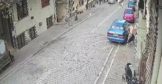 İstanbul'da mide bulandıran olay! Engelli gencin evine gitti aileye yakalanınca yarı çıplak halde kaçtı