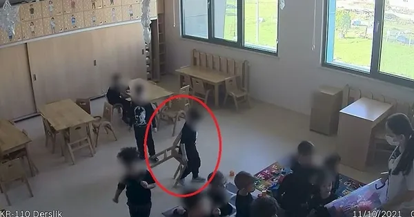 Tekirdağ Çerkezköy’deki işkenceci kreşle ilgili yeni görüntüler ortaya çıktı! Çocukları sandalyelere bağlamışlar