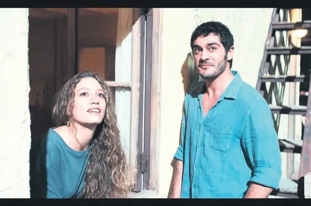 Fazıl Say dayanamadı topa tuttu! Serenay Sarıkaya ve Burak Deniz’in rol aldığı diziye eleştiri yağdı
