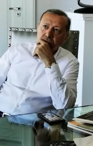 Başkan Erdoğan Instagram hesabından Adil Erdem Beyazıt'ın şiirini paylaştı