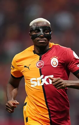 Galatasaray, Victor Osimhen'in kalması için 3 yıllık maaş teklifini 54 milyon Euro'ya çıkardı