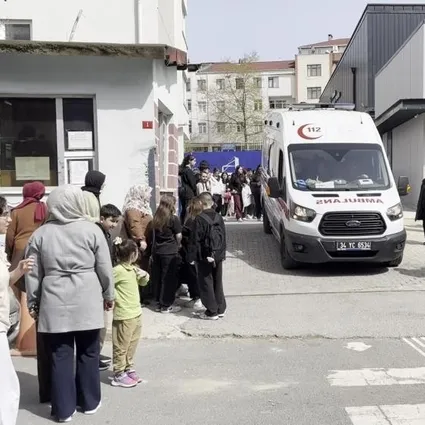 Ataşehir’de okulda zehirlenme paniği: Çok sayıda öğrenci hastanelik oldu