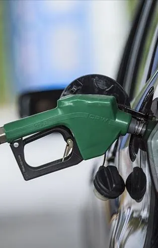 Motorine 6, benzine 16 kuruş zam