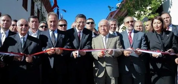 Ankara'da Altındağ Belediyesince restore edilen Ulucanlar Cezaevi Müzesi, TBMM Başkanı Cemil Çiçek'in katıldığı törenle açıldı.