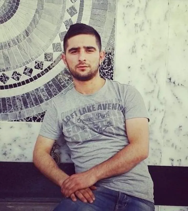 agabeyinin-bogazini-ve-cinsel-organini-kesmisti-sebebini-acikladi-cezasi-belli-oldu-1720611140184.jpeg Emre T.