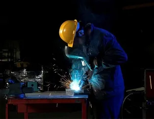 Benim akşam içtiğim puroya sen bir ay çalış