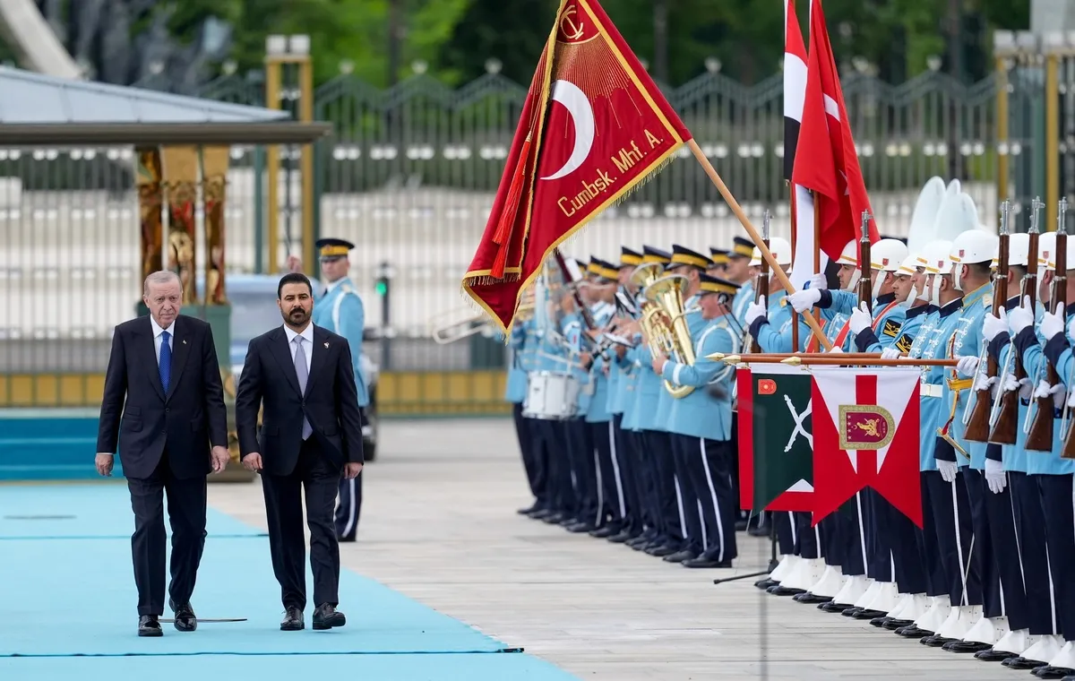 baskan-erdogan-irak-basbakani-zeydiyi-kabul-etti-1785249820878.jpeg Başkan Erdoğan Irak Başbakanı Zeydi’yi kabul etti: Masada terörle mücadele ve Kalkınma Yolu var-3