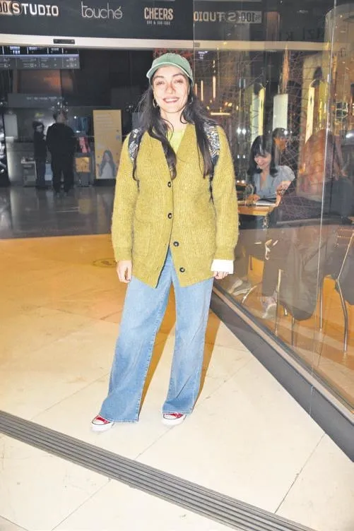 basariya-gelin-onceki-aksam-gelinlik-koleksiyonunu-sergileyen-asena-gozyaslarini-tutamadi-saklambac-haberleri-1668635421281.jpeg Başarıya 'gelin'! Önceki akşam gelinlik koleksiyonunu sergileyen Asena gözyaşlarını tutamadı | Saklambaç haberleri-11