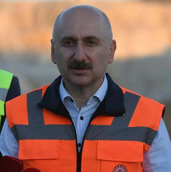 Ulaştırma ve Altyapı Bakanı Adil Karaismailoğlu: "Ankara ve Sivas'taki vatandaşlarımızı hızlı tren konforu ile tanıştırmış olacağız”-3