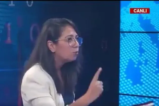 İslam düşmanı TİP'li Sera Kadıgil Diyanet ve İmam Hatipleri hedef aldı