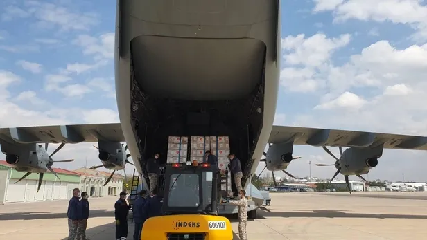 Libya'ya verilecek 150 bin doz aşıyı taşıyan uçak Ankara Etimesgut Havaalanı’ndan yola çıktı-1