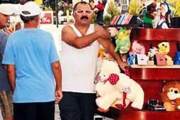 Oyuncakçı yok sattı